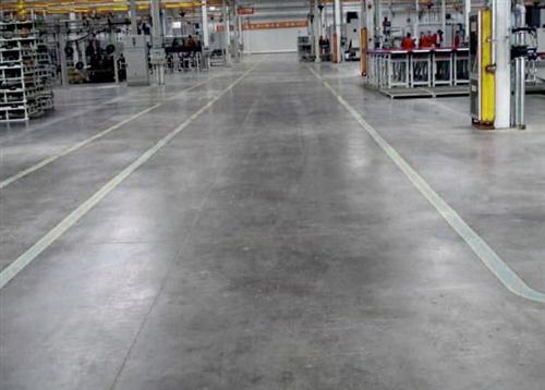 金刚砂耐磨地坪——卖场仓库的优选地坪类型